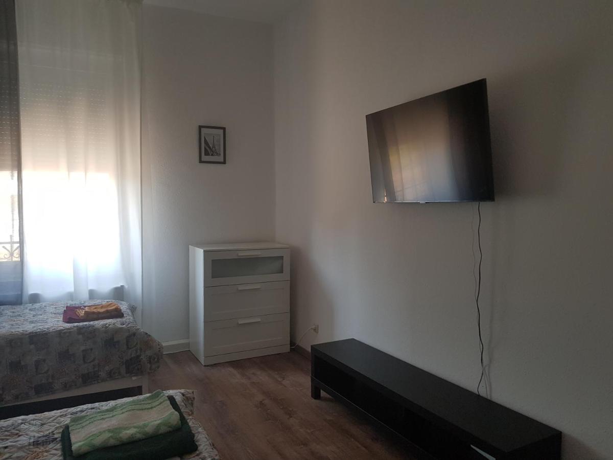 Gaestewohnung Mit Kueche Magdeburg An Der Elbe ภายนอก รูปภาพ