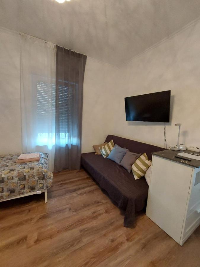 Gaestewohnung Mit Kueche Magdeburg An Der Elbe ภายนอก รูปภาพ