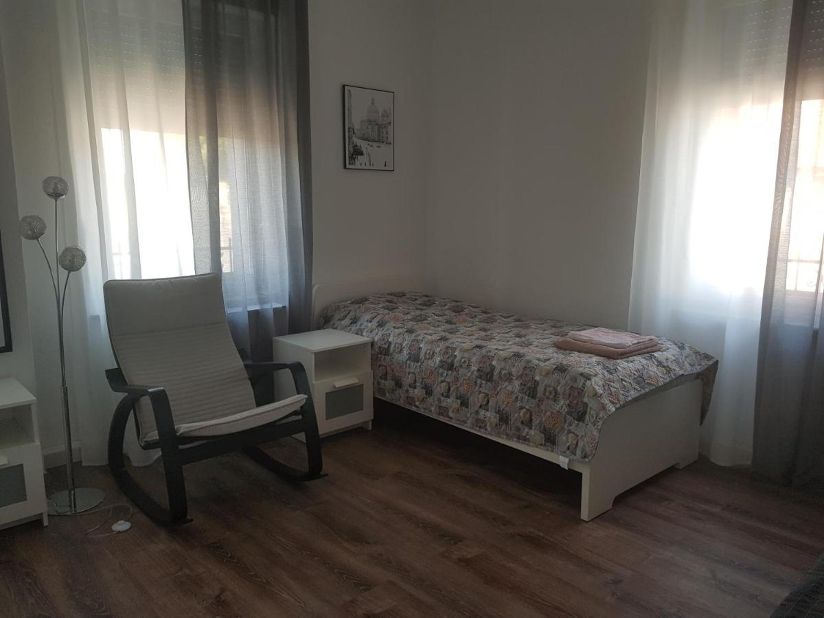 Gaestewohnung Mit Kueche Magdeburg An Der Elbe ภายนอก รูปภาพ